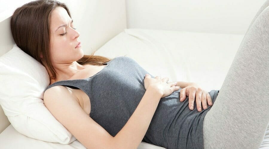 đau bụng khi mang thai tháng thứ 2