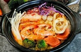 2 cách nấu mì cay hải sản chuẩn công thức Hàn Quốc