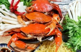 Cách nấu lẩu cua biển ngon nhất (lẩu hải sản) /hoangoanh tv - YouTube