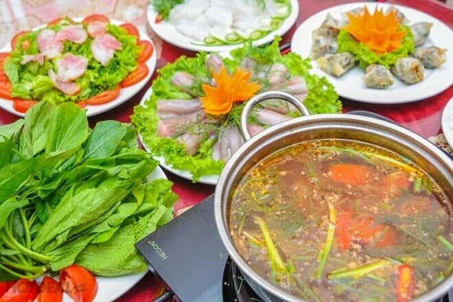 Cách nấu lẩu cá khoai tươi ngon đơn giản kiểu miền Trung